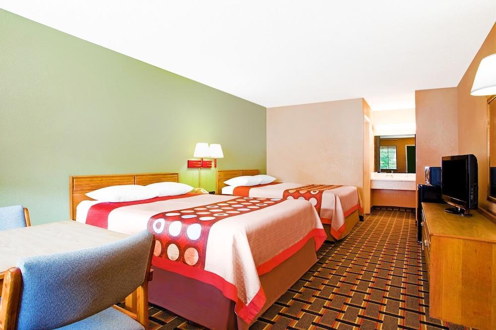 Americas Best Value Inn Дариен Экстерьер фото
