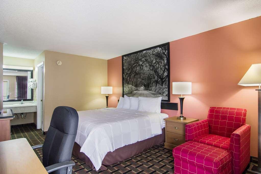 Americas Best Value Inn Дариен Номер фото