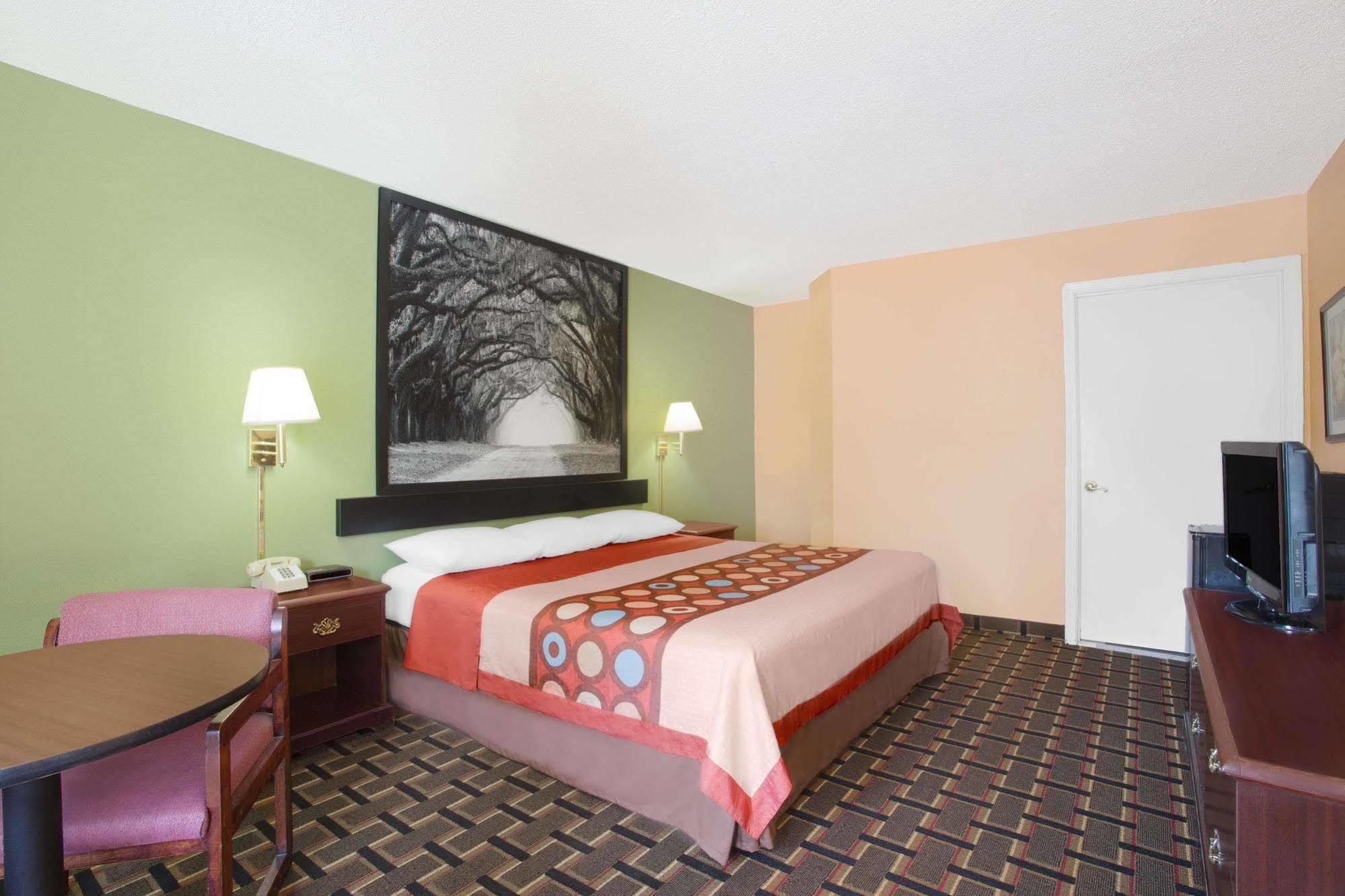 Americas Best Value Inn Дариен Экстерьер фото
