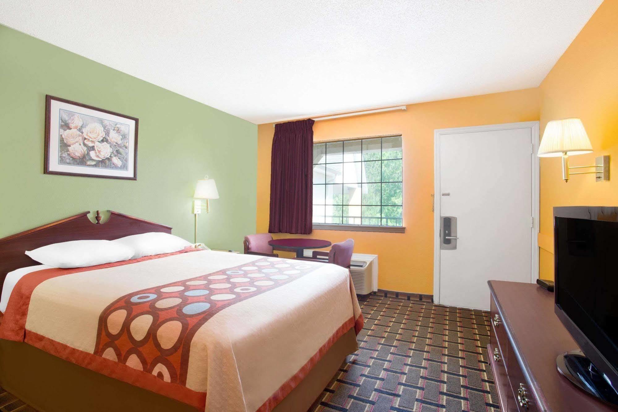 Americas Best Value Inn Дариен Экстерьер фото
